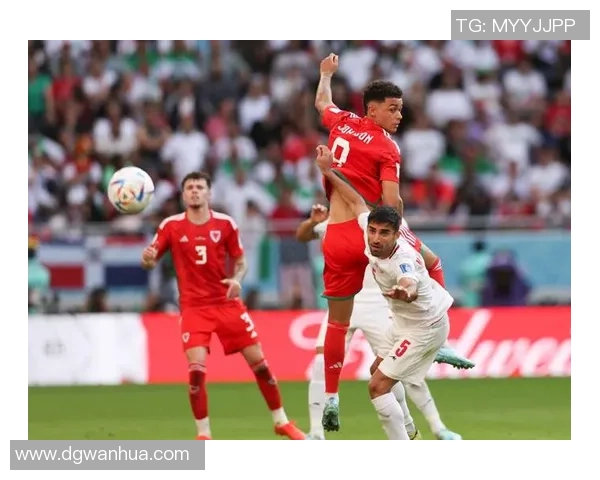 奇葩！伊朗足球运动员索夫拉比安因疑似手持酒类视频，遭停赛处置